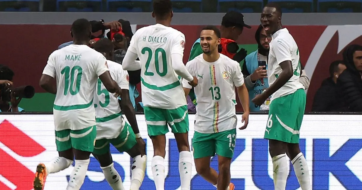 شاهد.. خطأ الحارس المالي يقود السنغال إلى نصف نهائي كأس إفريقيا