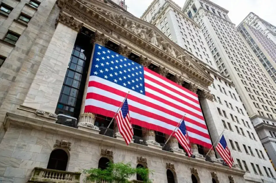 تباطؤ نمو الوظائف في أمريكا خلال ديسمبر ومعدل البطالة يتراجع إلى 4.4%