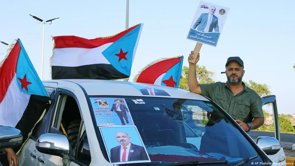إعلان بحل المجلس الانتقالي الجنوبي يرفضه جناج الزبيدي – DW – 2026/1/9