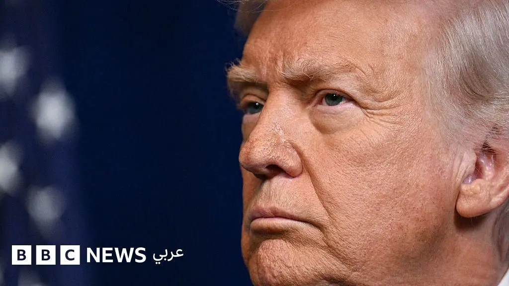 ترامب: "إيران تتطلع للحرية... نحن متأهبون للمساعدة" - BBC News عربي