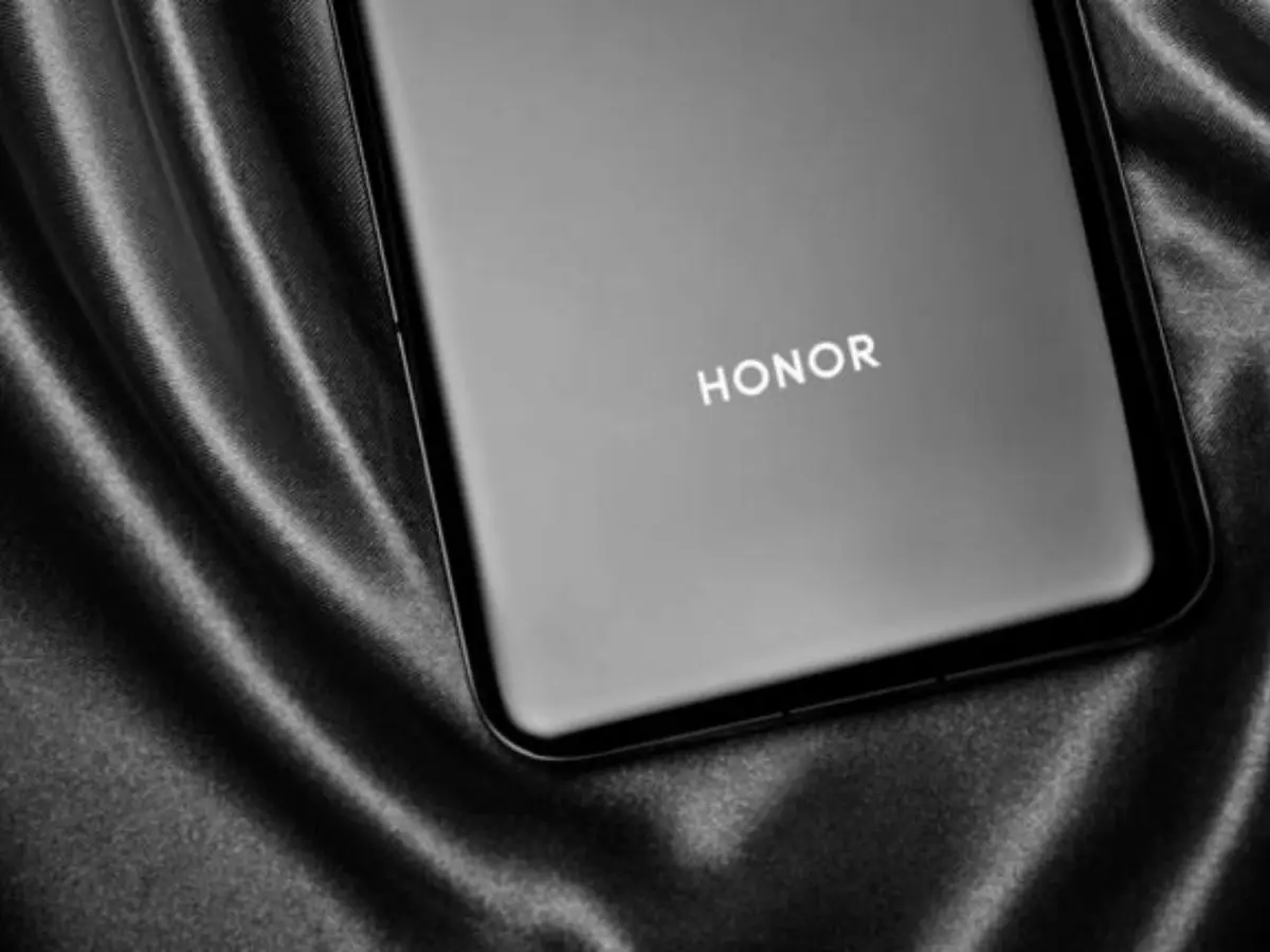 تسريب: هونر تعمل على هاتف X80 ببطارية 10000 مللي أمبير - عالم التقنية