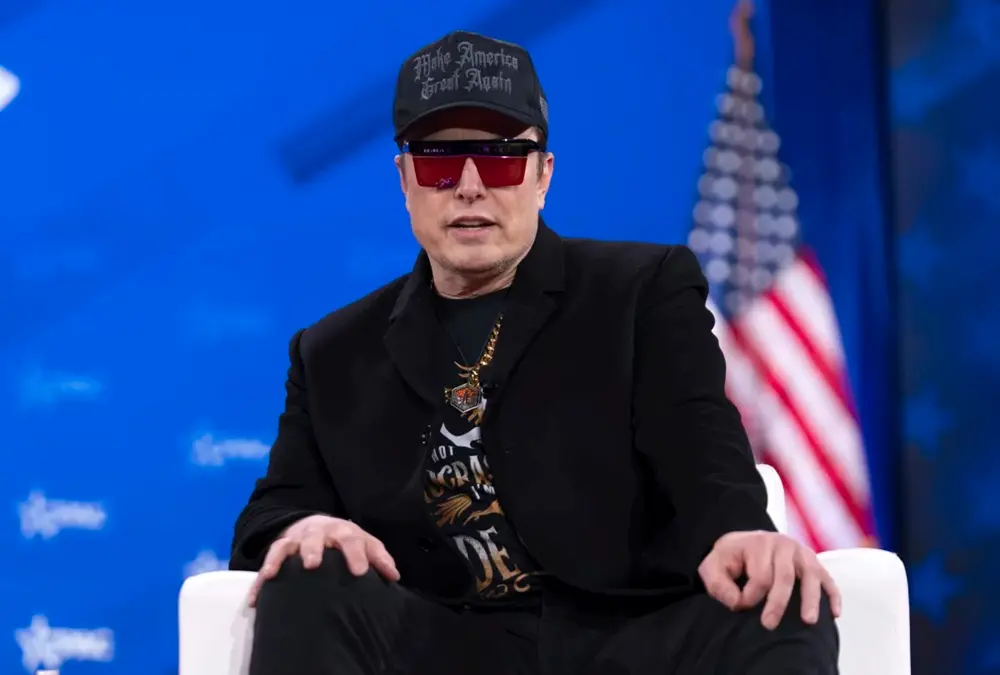 إيلون ماسك يتيح خوارزميات منصة «إكس» للجمهور مجانًا خلال 7 أيام