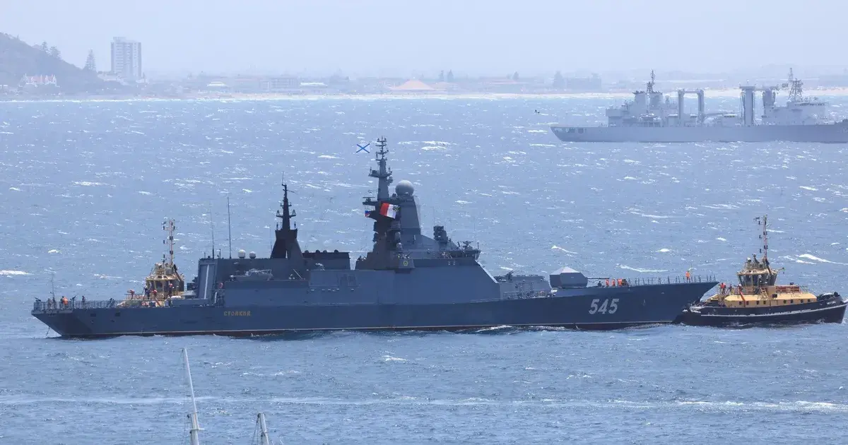 ضمن أنشطة "بريكس+".. مناورات صينية روسية إيرانية في مياه جنوب إفريقيا