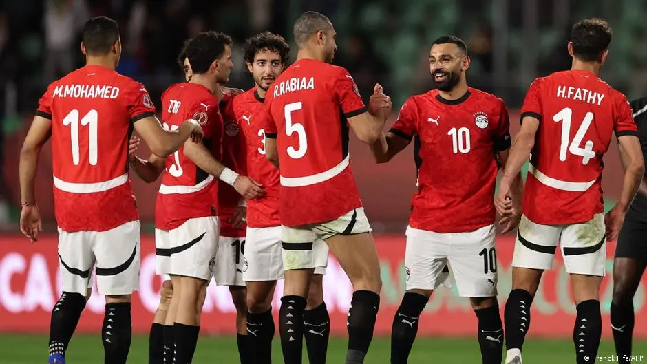 مصر ونيجيريا تلحقان بالمغرب والسنغال إلى المربع الذهبي – DW – 2026/1/10