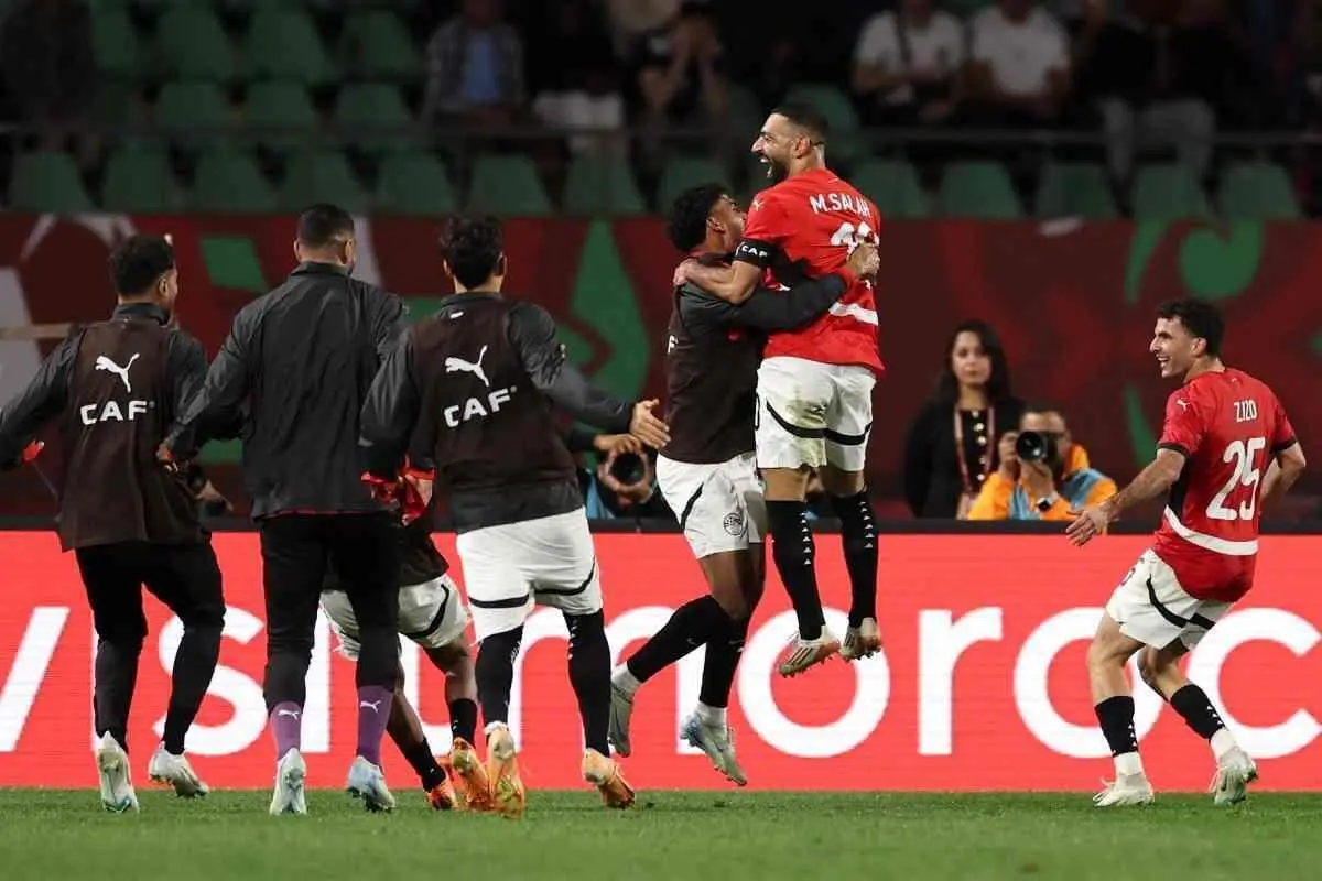 5 قنوات مجانية تنقل مباراة مصر وكوت ديفوار اليوم في كأس أمم إفريقيا.. بالترددات