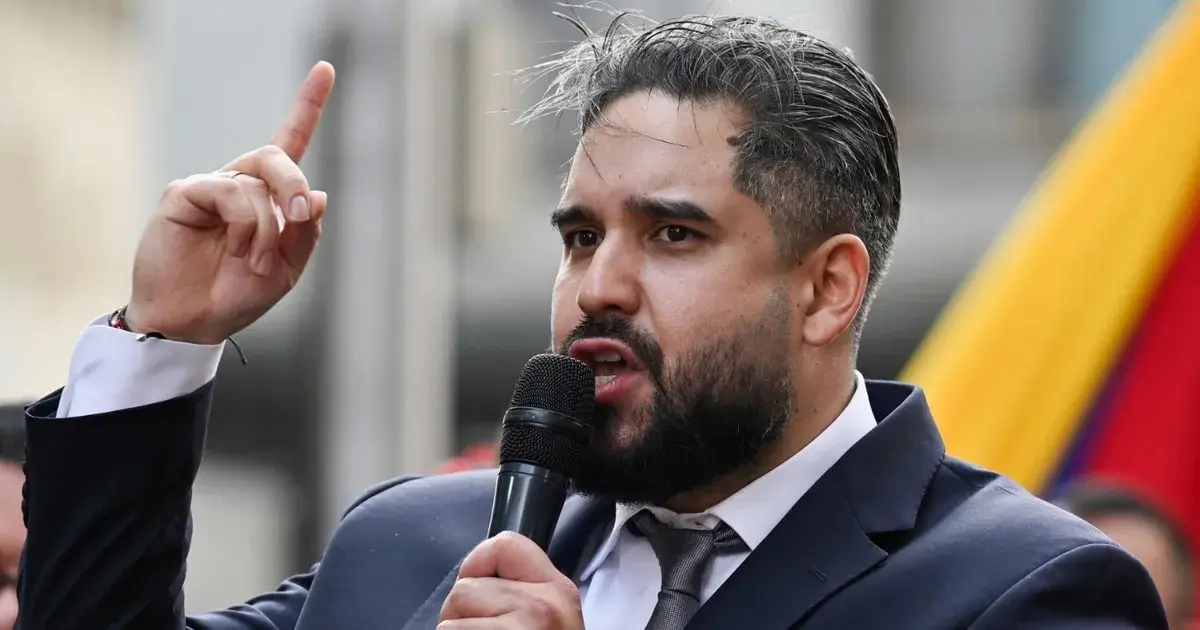 "أنا مقاتل وسنبقى متحدين".. رسالة مادورو إلى ابنه من سجن أميركي