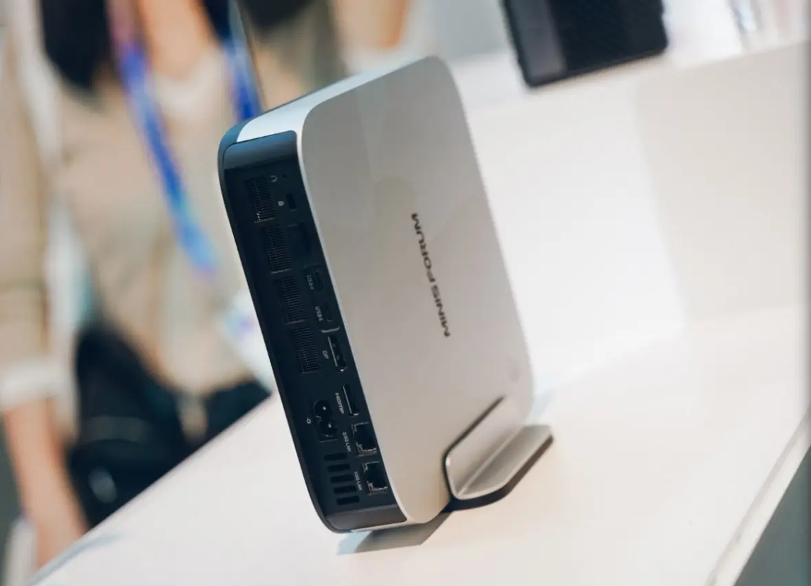 Minisforum تعلن EliteMini M2 Pro كحاسب صغير الحجم بمعالجات Panther Lake ورسوميات Arc B390 - التقنية بلا حدود