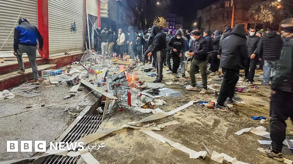 مظاهرات إيران: "الاحتجاجات الإيرانية تشبه الثورة الفرنسية في المنطقة" - مقال في الإندبندنت - BBC News عربي