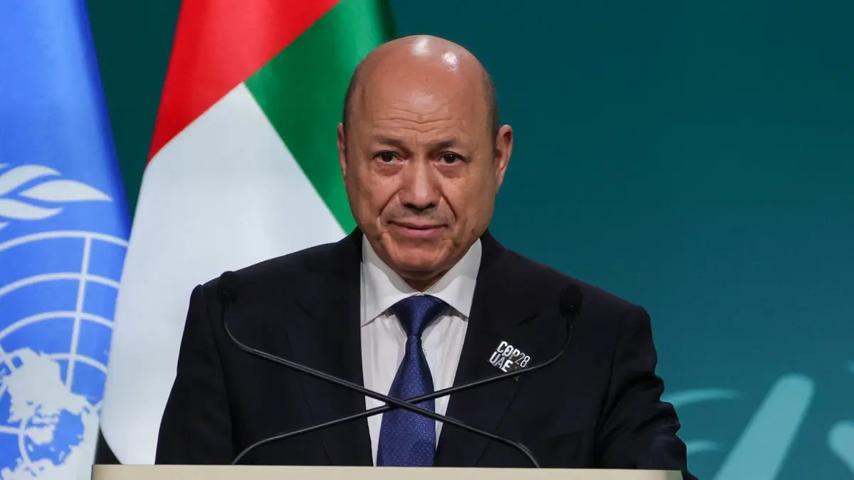 العليمي: تشكيل لجنة عسكرية عليا تحت قيادة "التحالف" باليمن