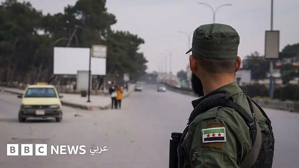 حلب تحت سيطرة الحكومة، وقسد انسحبت من ضمن "وساطة دولية" - BBC News عربي
