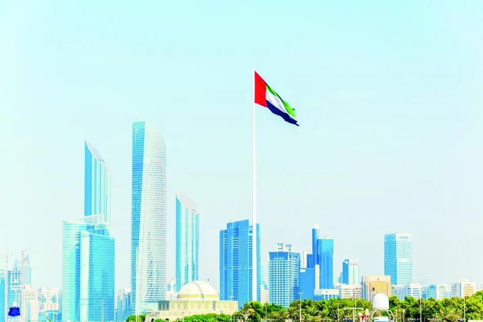 الإمارات السادسة عالمياً بتأشيرات الرحالة الرقميين 2026