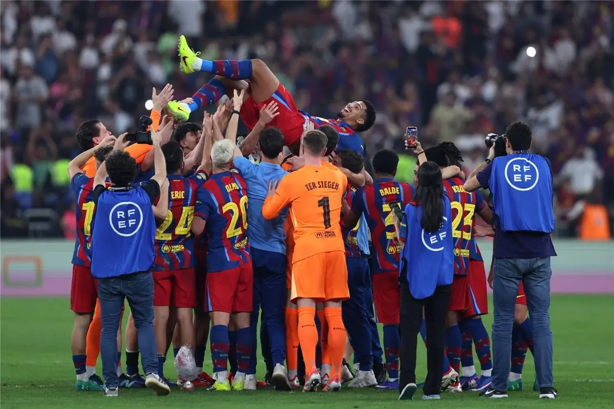 الإعلان عن أفضل لاعب في بطولة السوبر الإسباني بعد تتويج برشلونة