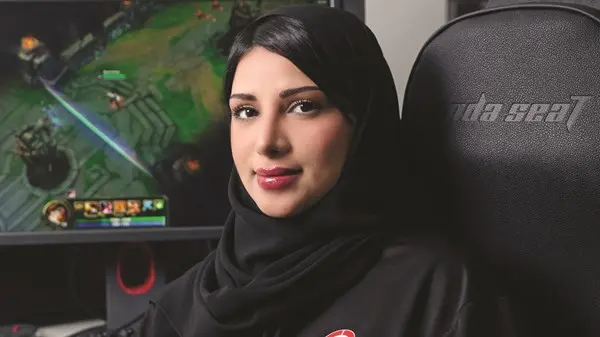 زهرة الخليج - مريم الشامسي: فخورة بتمثيل الإمارات في «الجيمينغ»