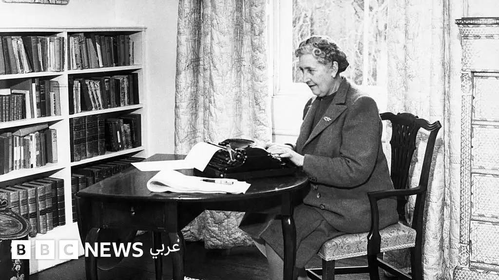 أغاثا كريستي: "ملكة الجريمة" صاحبة أعلى مبيعات في تاريخ الأدب - BBC News عربي