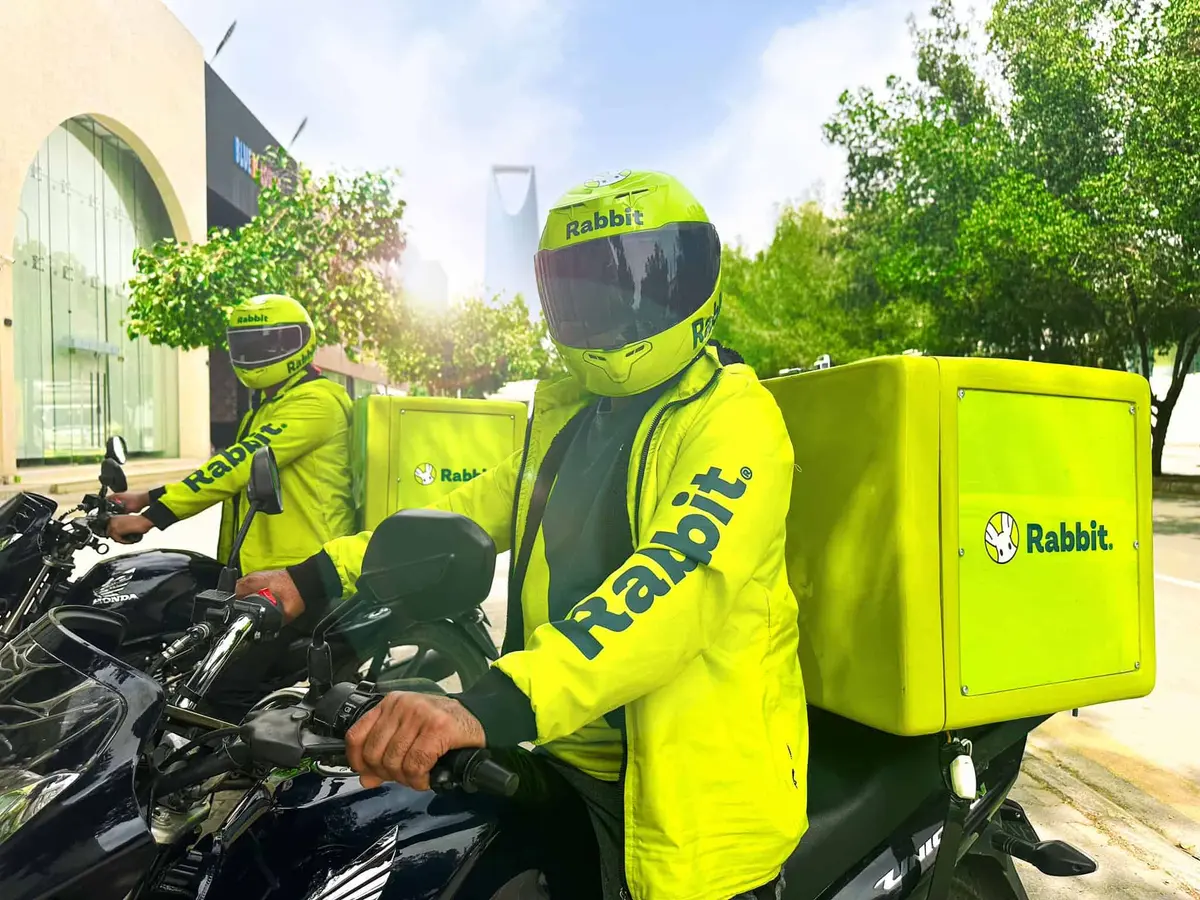 توصيل الطلبات في السعودية يسجّل أرقامًا قياسية بنهاية 2025