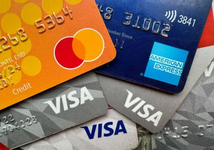 سقف الـ10% لبطاقات الائتمان يهز البنوك الخمسة الأمريكية الكبرى
