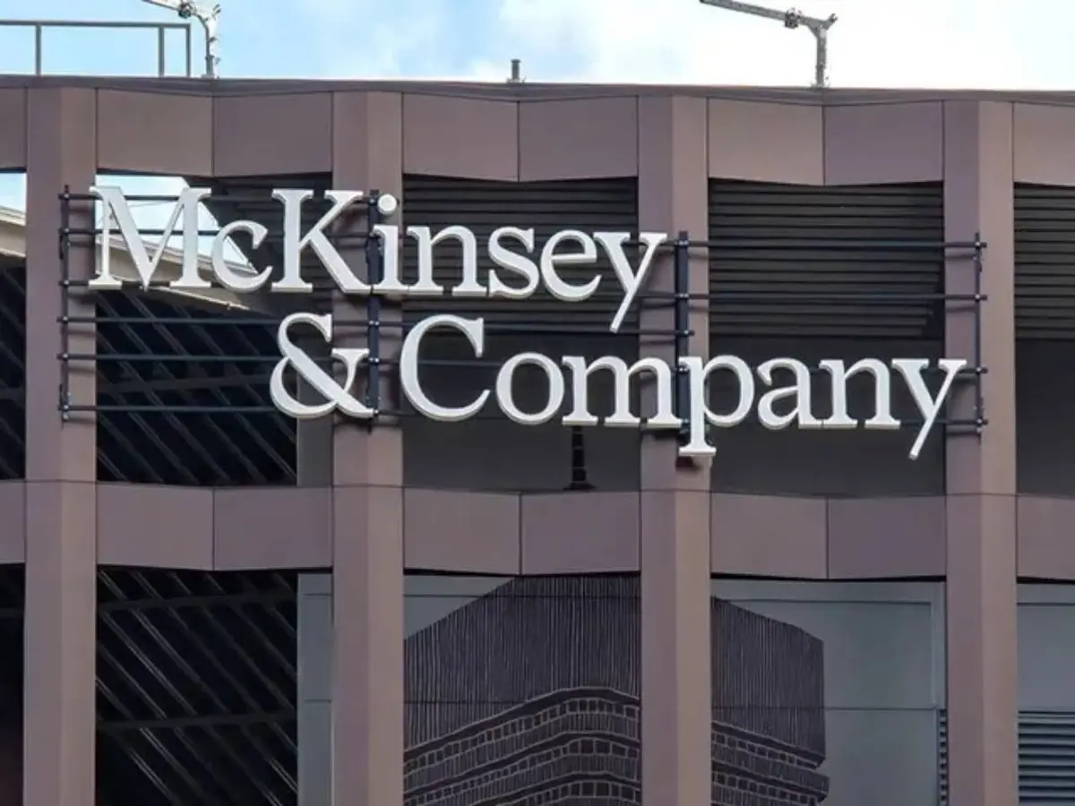 ماكنزي توظف 25 ألف وكيل ذكاء اصطناعي ضمن قوتها العاملة - عالم التقنية