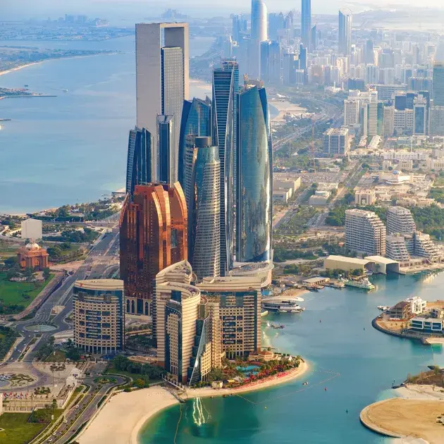 الإمارات بين أكبر 5 أسواق عالمية للتقنيات المالية 2025