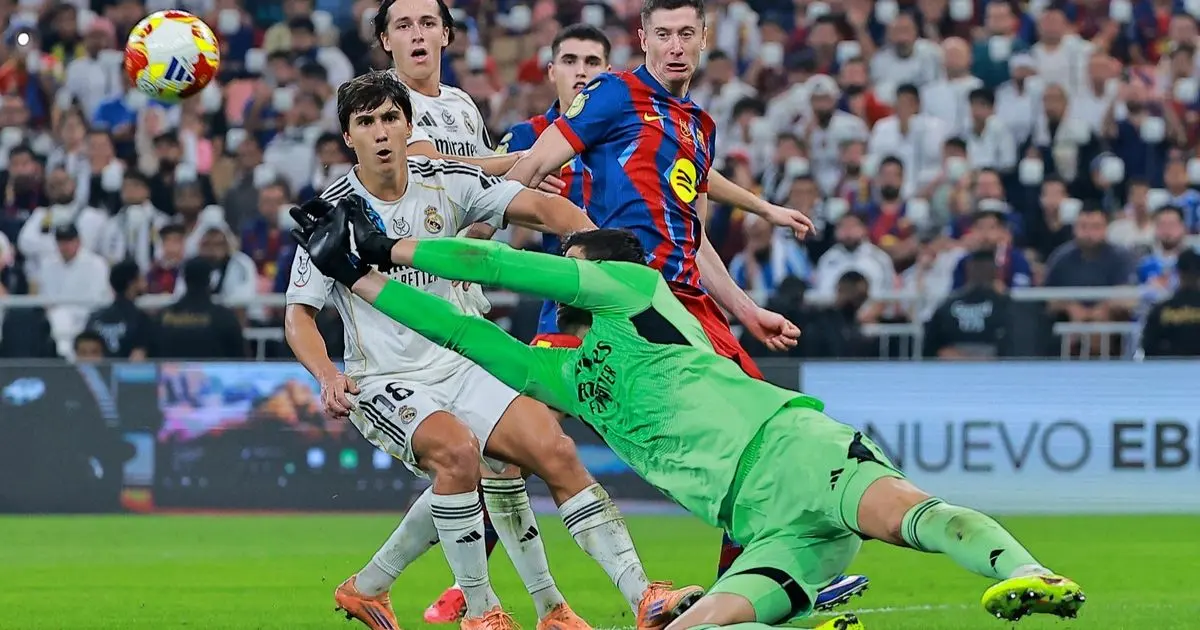 كورتوا: ريال مدريد خسر بتفاصيل بسيطة وفينيسيوس كابوس برشلونة