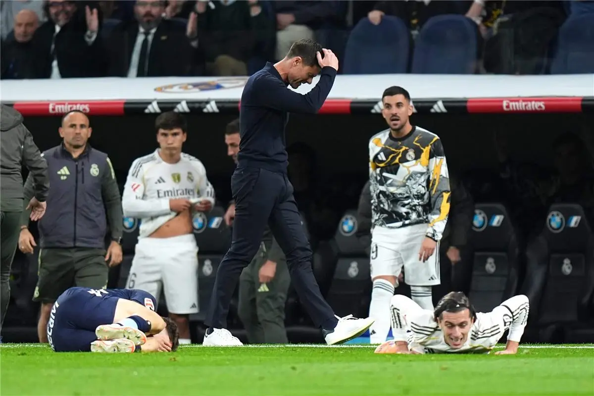 ليكيب: لاعب ريال مدريد خاطر بنفسه من أجل إنقاذ ألونسو.. وفشل