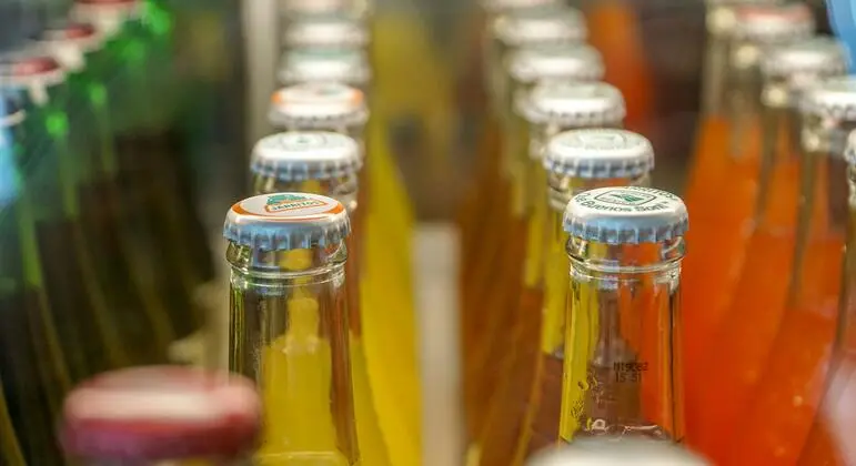 منظمة الصحة العالمية: زيادة الضرائب على المشروبات المحلاة بالسكر والكحول يحد من الاستهلاك الضار