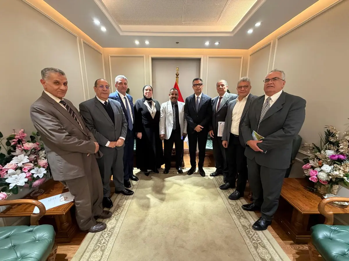‏وزير التموين: زيادة مزايا العاملين ومتابعة موسم إنتاج السكر - أموال الغد