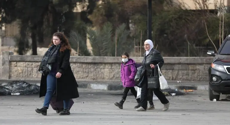 سوريا: 120 ألف نازح في حلب وعودة تدريجية للسكان