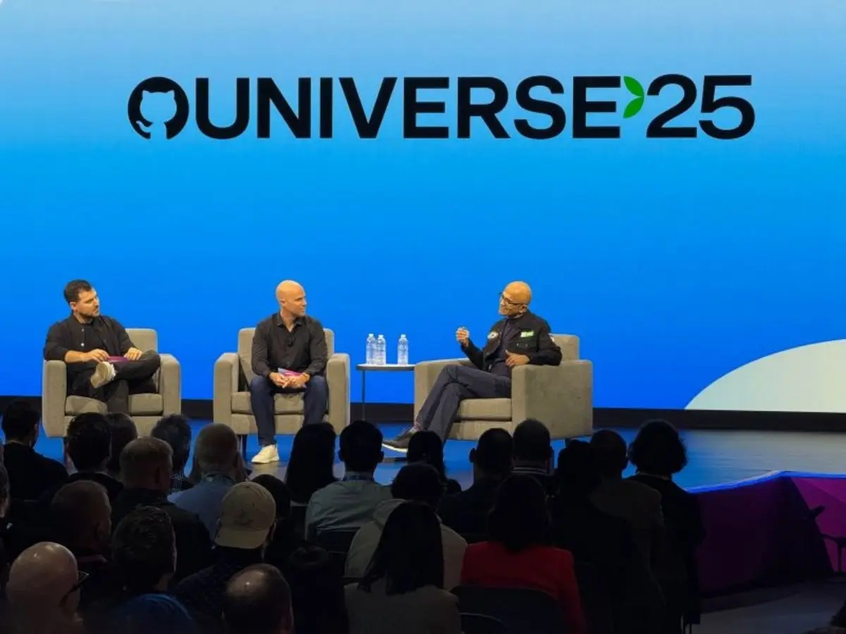 مايكروسوفت تعيد هيكلة فرقها لتعزيز "GitHub" في سباق أدوات البرمجة بالذكاء الاصطناعي - عالم التقنية