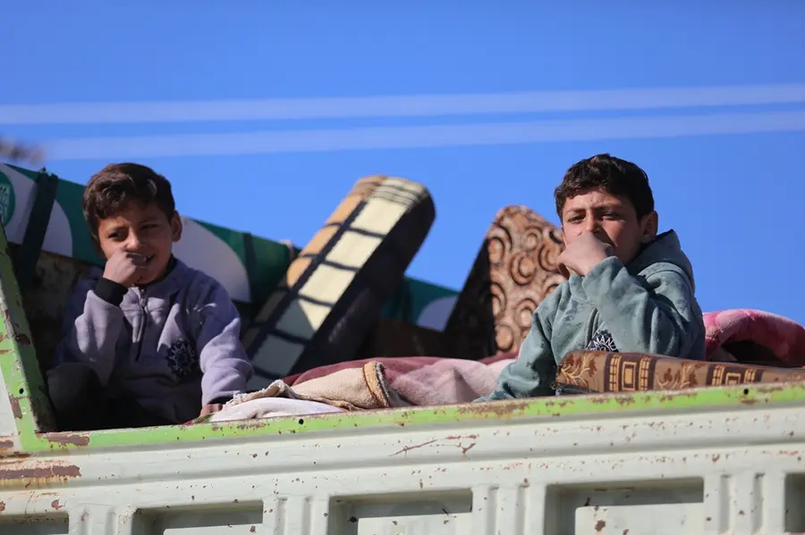 قسد تغلق الممرات الإنسانية في دير حافر ومسكنة وتمنع خروج المدنيين شرق حلب