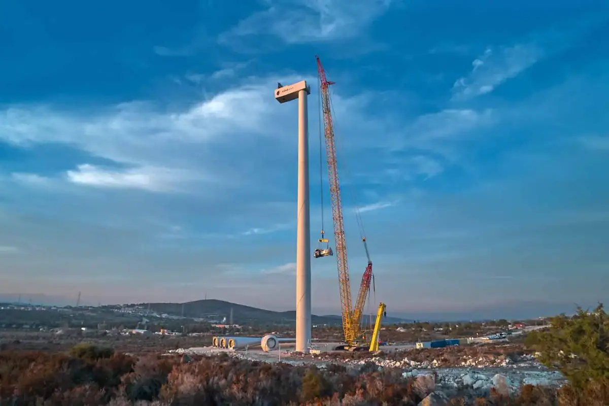 تركيب أول توربين رياح صناعة تركية - الطاقة