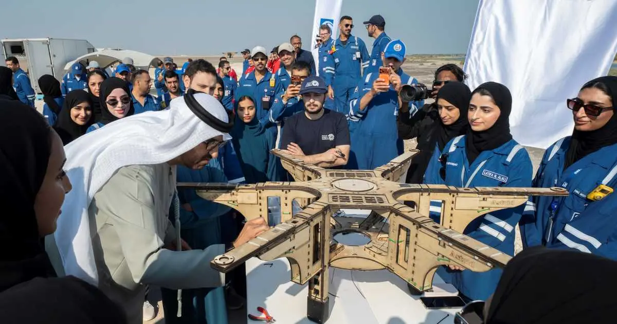 الجابر يدعم مبادرات الاستدامة بزراعة شجرة القرم رقم 5 مليون