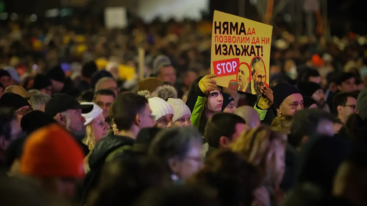 فيديو. بلغاريا: آلاف في صوفيا يحتجون للمطالبة بانتخابات نزيهة واستقالة الحكومة
