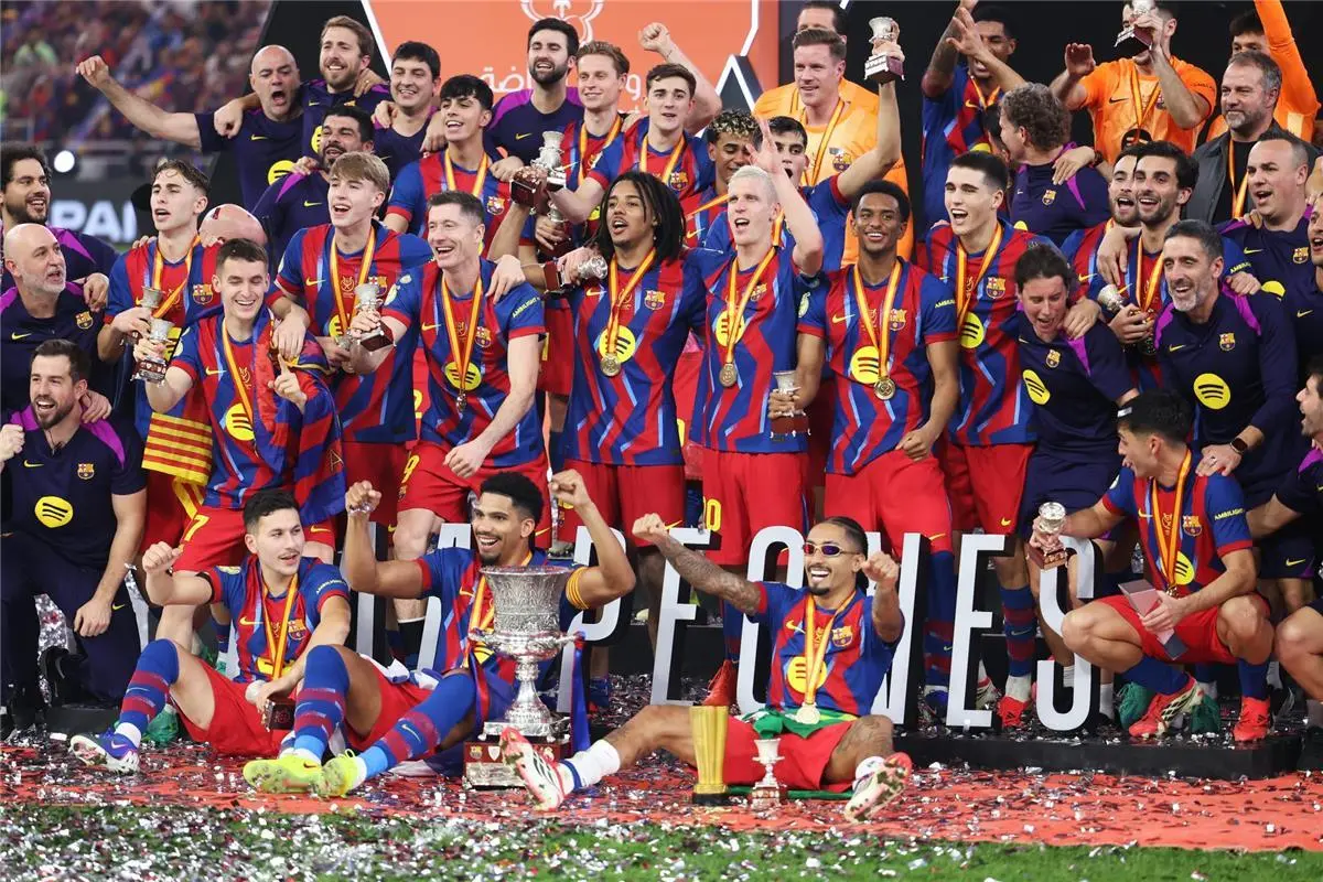 قائمة برشلونة لمباراة راسينج في كأس ملك إسبانيا.. ظهور الصفقة الجديدة