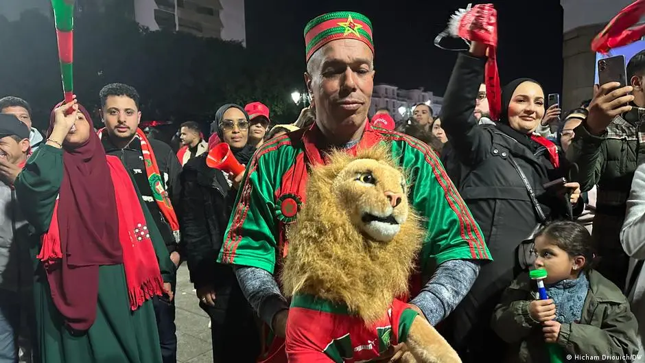 ليلة بيضاء في الرباط بعد عبور أسود الأطلس إلى النهائي