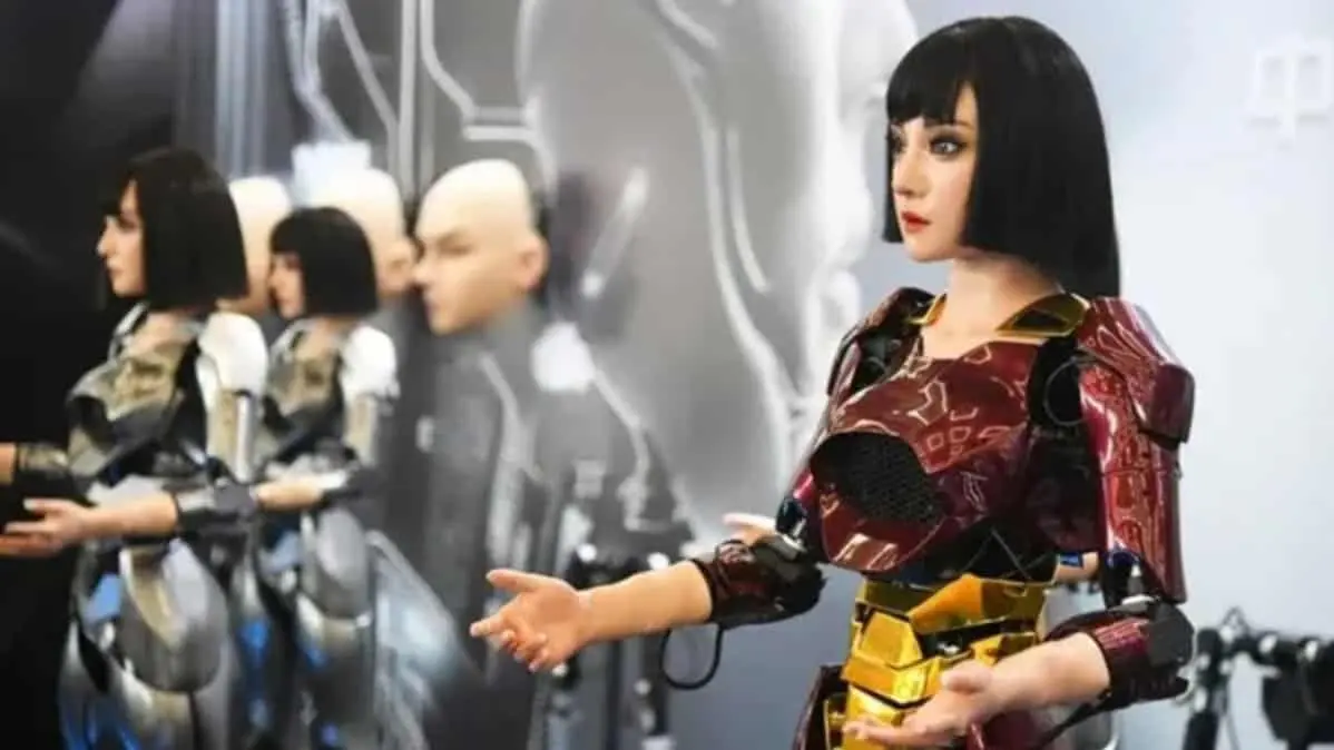 شركة 1X تطلق نموذجًا يمنح الروبوت البشري قدرة الفهم والملاحظة