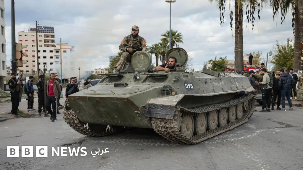 ماذا يحدث في حمص؟ سكان يروون لبي بي سي والحكومة ترد - BBC News عربي