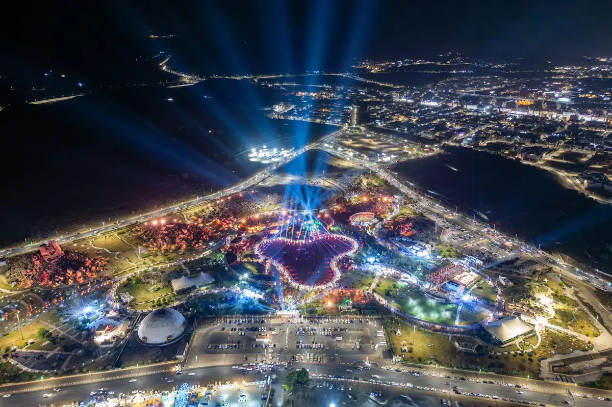 مهرجان الكتاب والقراء بالطائف يسجل حضورًا قياسيًا في نسخته الثالثة