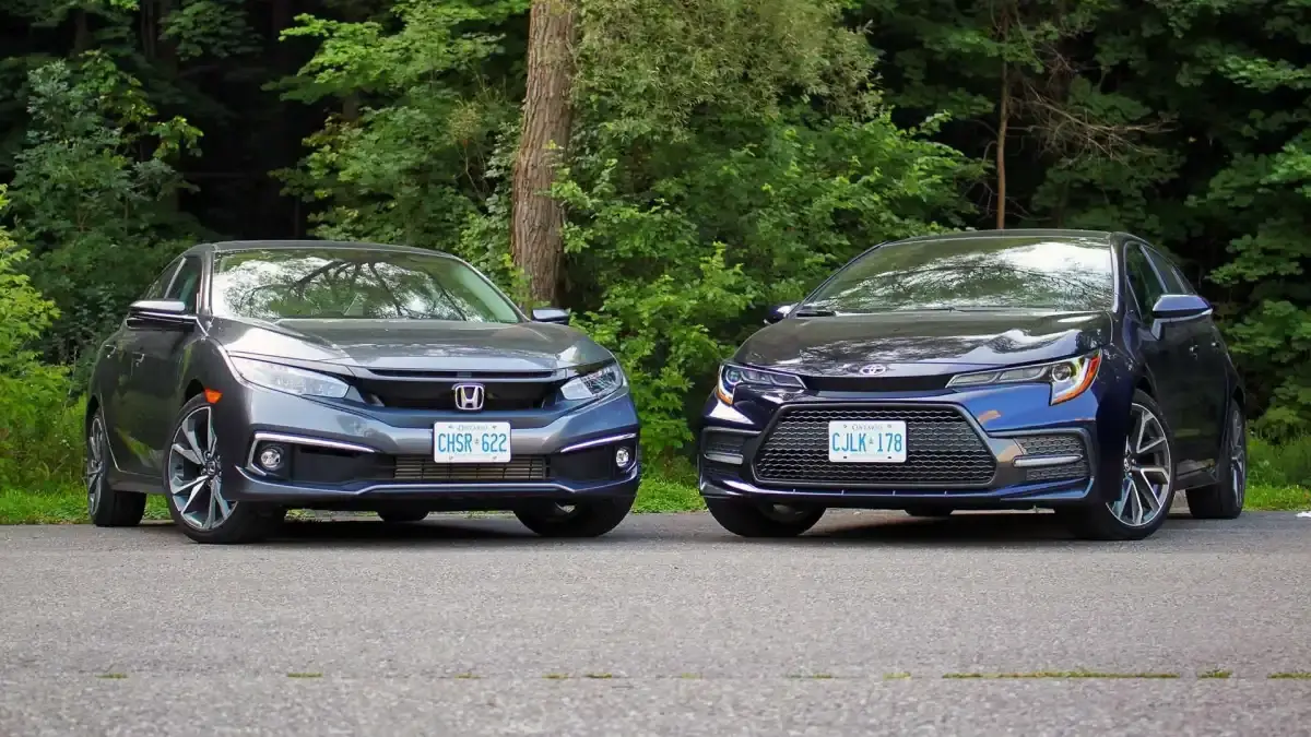 تويوتا كورولا وهوندا.. دليل شامل يكشف لك أدق التفاصيل قبل الشراء