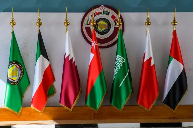 «ستاندرد آند بورز»: دول الخليج تقود نمو الشرق الأوسط في 2026