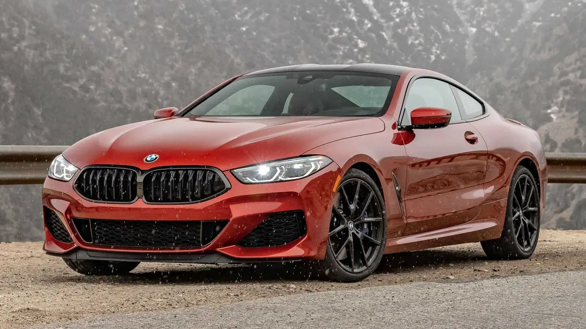 محركات بي أم دبليو الكبيرة سوف تبقى بما فيها ذات الأسطوانات الـ 12