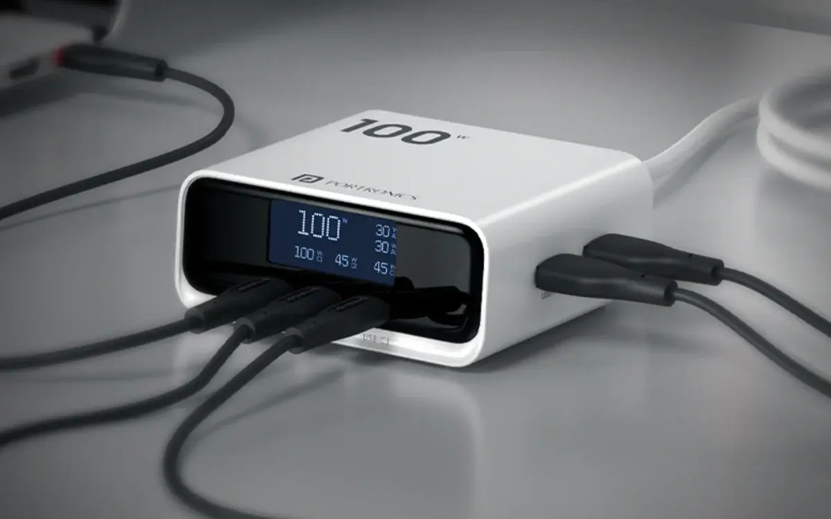 بورترونيكس تطلق شاحن سطح مكتب Adapto 100D بقوة 100 واط وعرض ذكي للطاقة