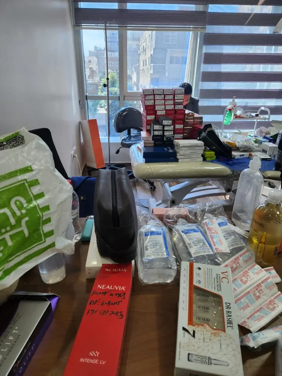 الصحة تغلق 7 عيادات تجميل وجلدية وليزر بالجيزة وسوهاج لمخالفة التراخيص