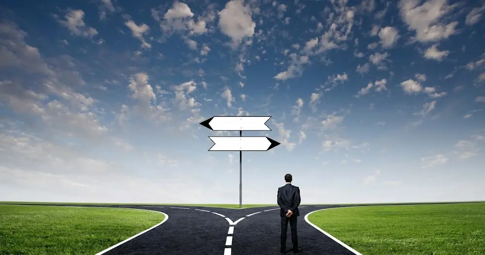 تكلفة الفرصة البديلة: الفكرة الاقتصادية التي تَحكم كل شيء