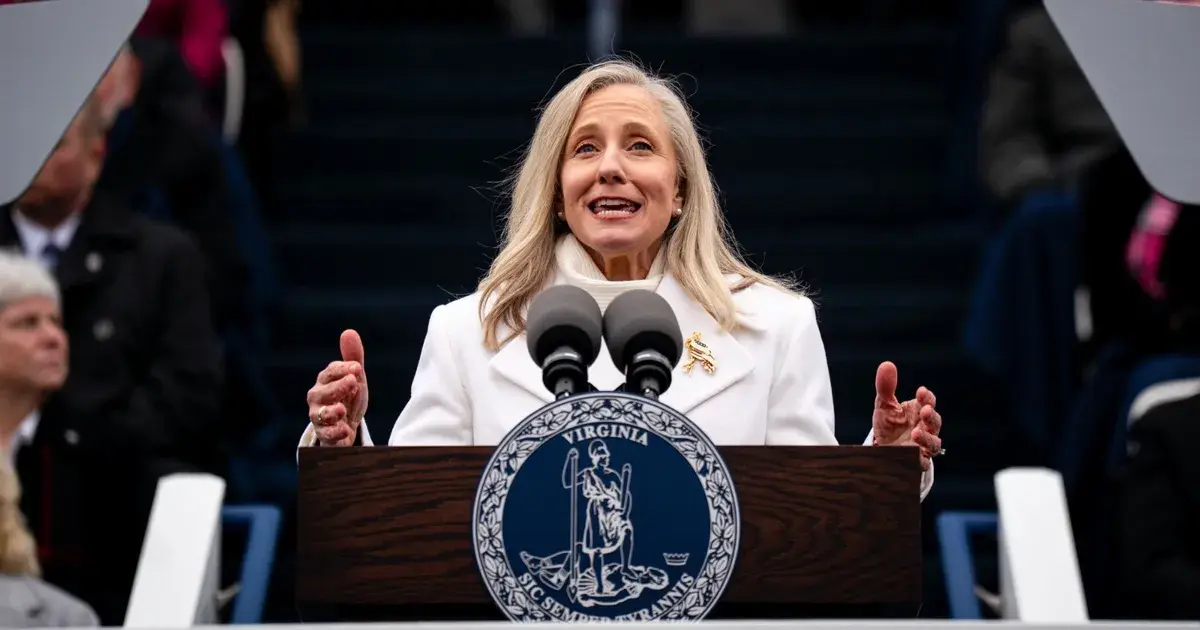 أميركا.. أبيجيل سبانبرجر تصبح أول امرأة تتولى منصب حاكم ولاية فيرجينيا