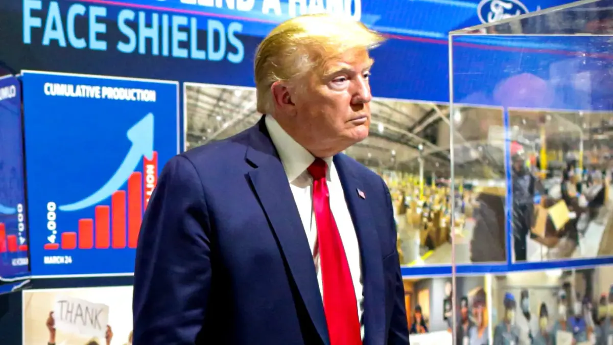 فورد توقف عامل عن العمل بعد تبادل ألفاظ بذيئة مع ترامب