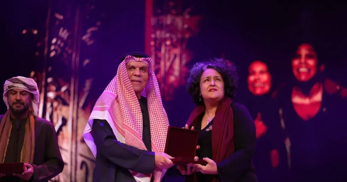 "الهاربات" من تونس يفوز بجائزة مهرجان المسرح العربي