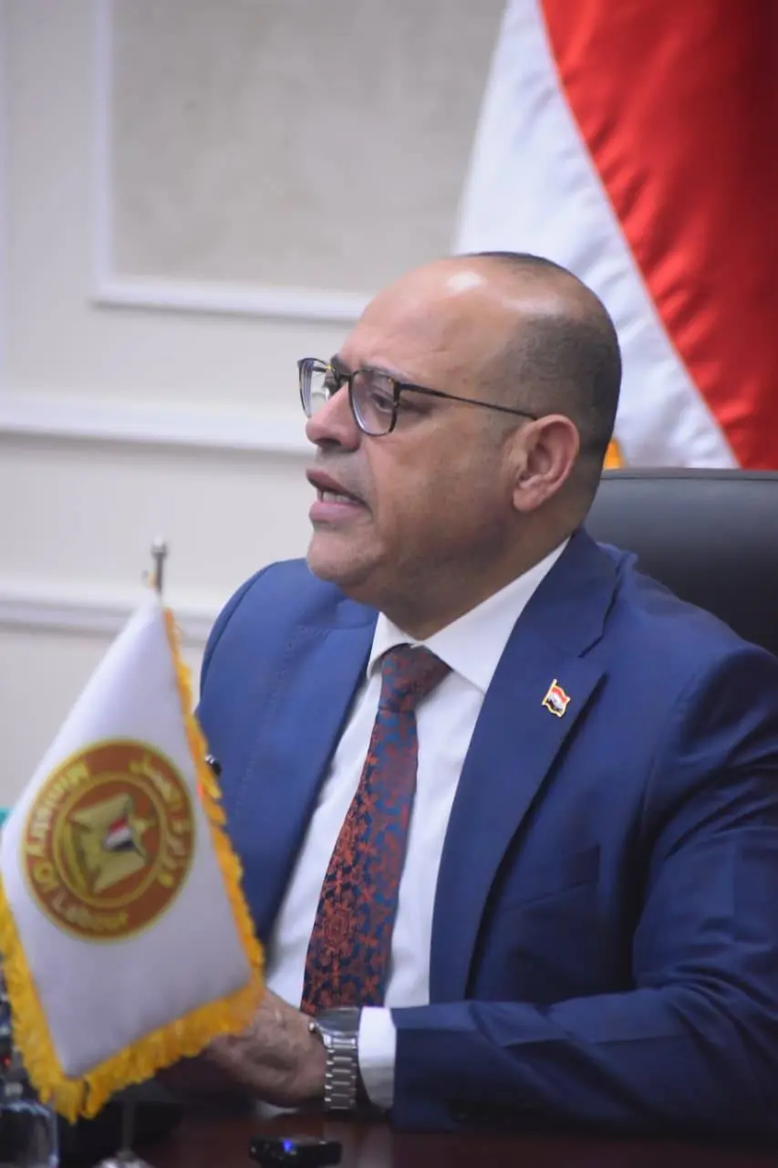 وزير العمل يعلن تدشين وحدة التطوير والابتكار والذكاء الاصطناعي لتعزيز العمل المؤسسي الإبداعي - أموال الغد