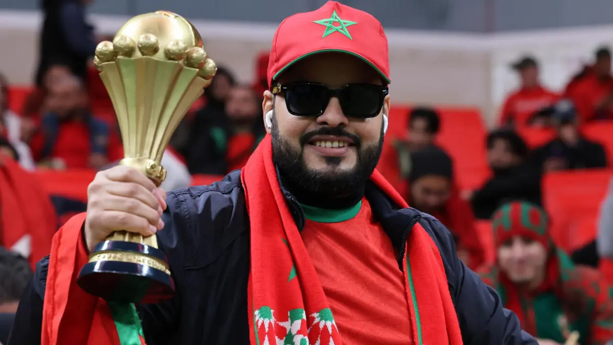 الجمهور المغربي "يصوت" بالإجماع: "كأس الأمم الأفريقية في بلادنا وستبقى في بلادنا"