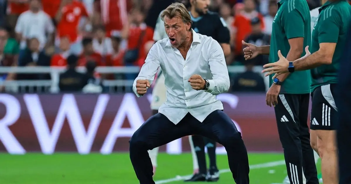 هيرفي رينارد يصدر كتاباً عن مغامراته من زمالة زيدان إلى زعامة إفريقيا
