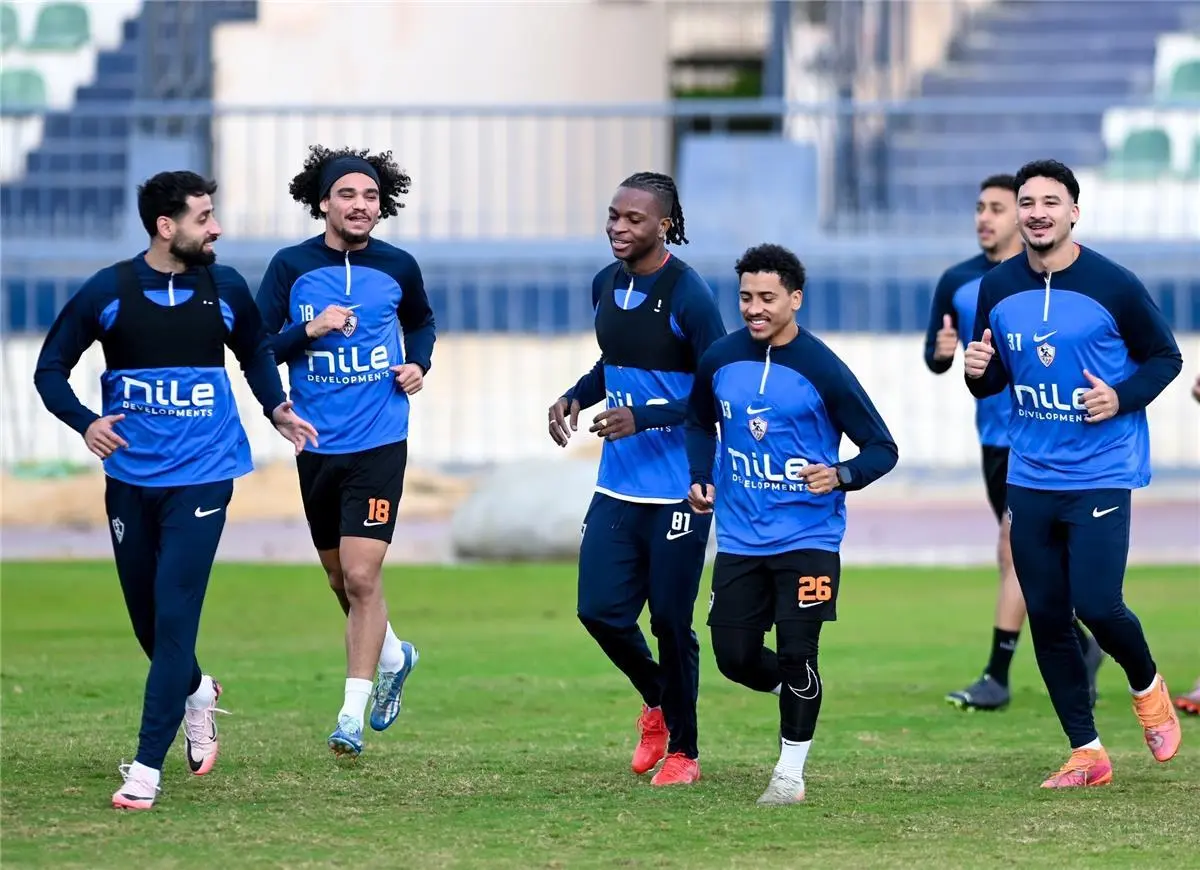 عمر جابر يؤدي جلسات علاجية وتدريبات تأهيلية لرباعي الفريق